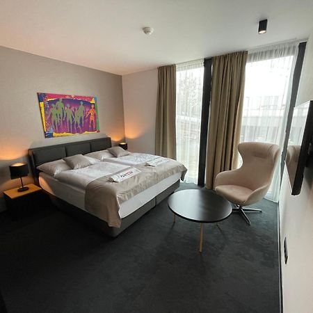Ponton Rooms Bratislava Esterno foto