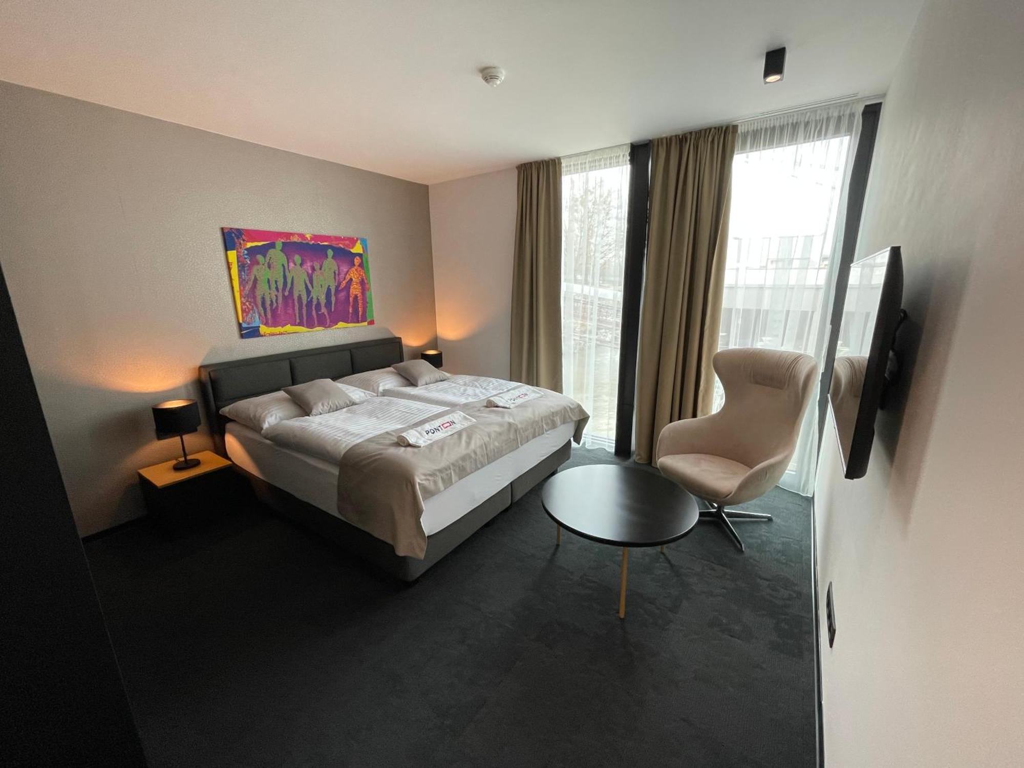 Ponton Rooms Bratislava Esterno foto